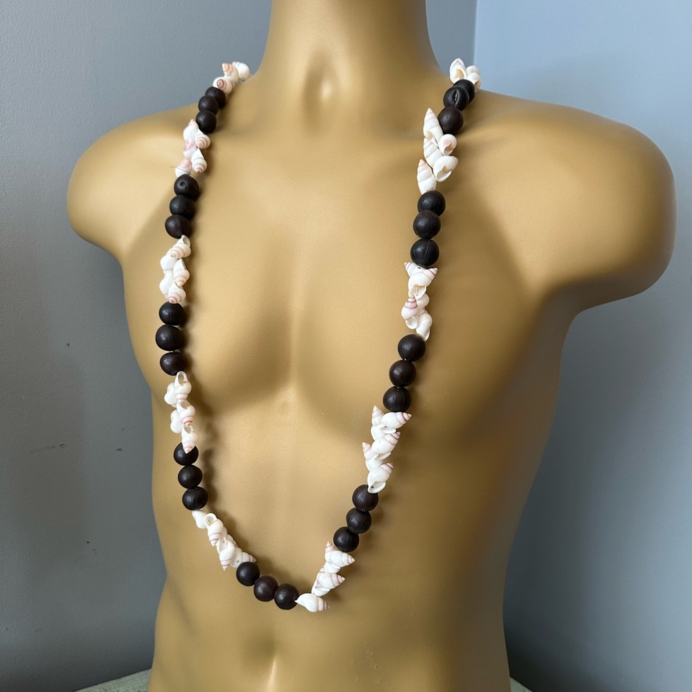 Bold Rarotonga Pupu Lei